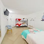 Quartos Grupos Πανσιόν