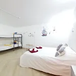 Quartos Grupos Πανσιόν Ναζαρέ