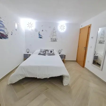 Gasthuis Quartos Grupos Nazaré